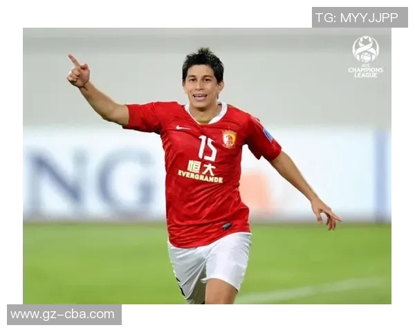 足球场上的小巨人哪几位明星球员身材矮小却技艺超群